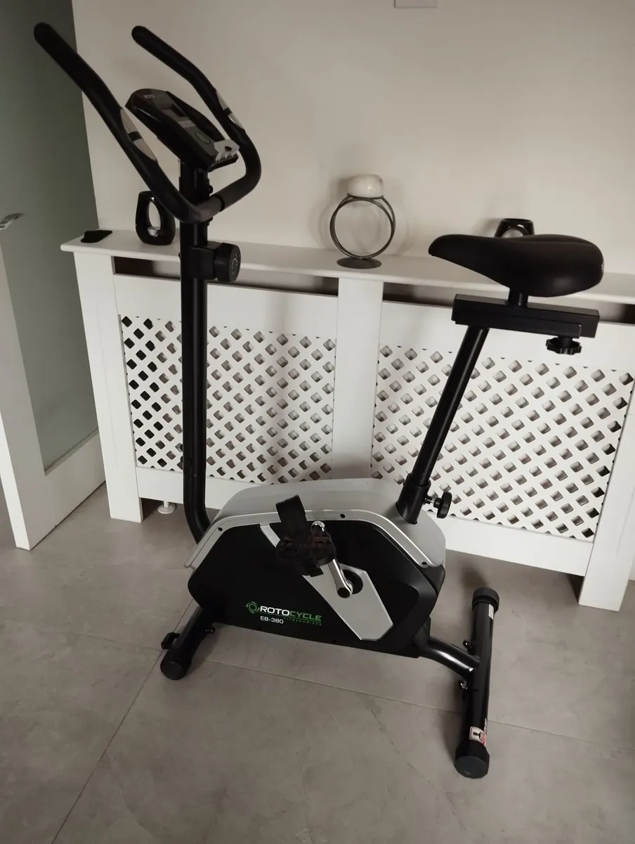 Exercise bike - Image 1