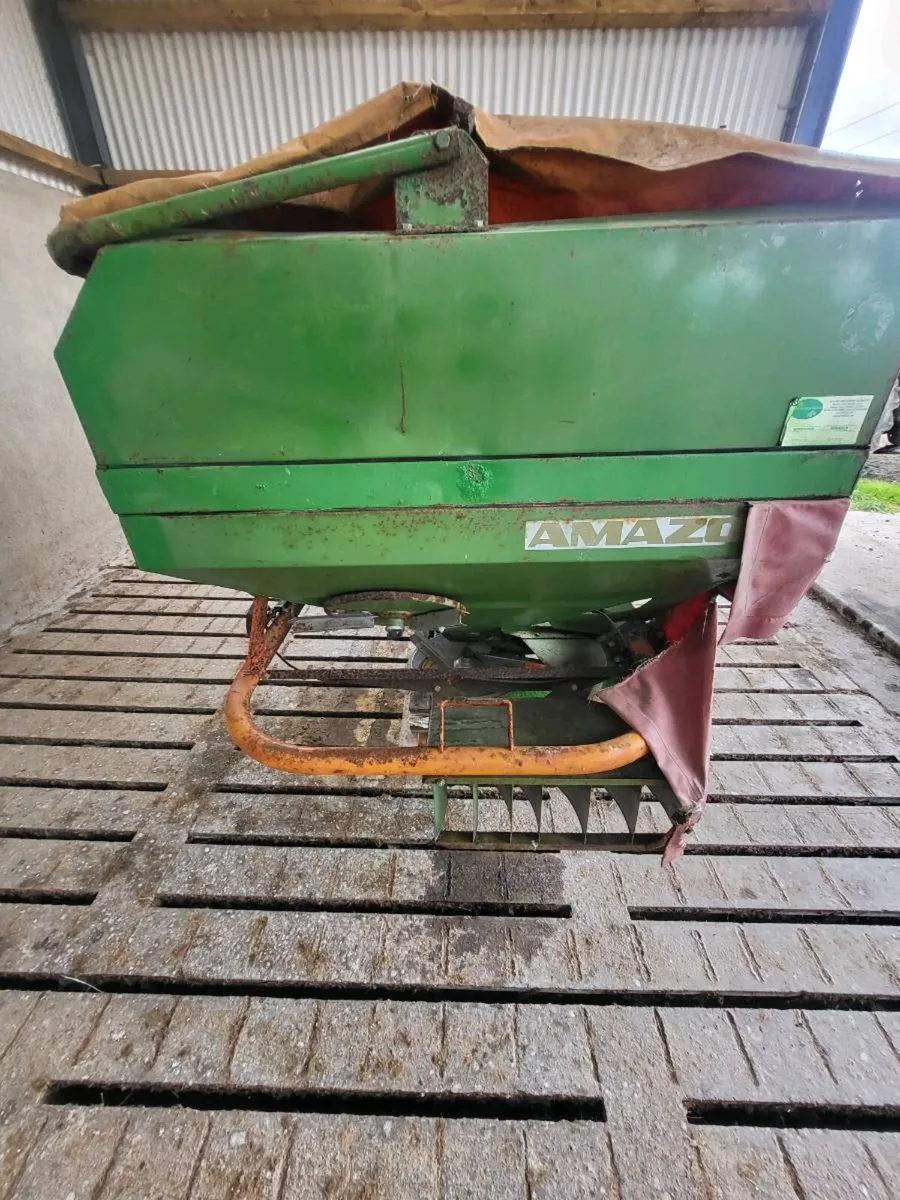 Amazone 2ton spreader - Image 2