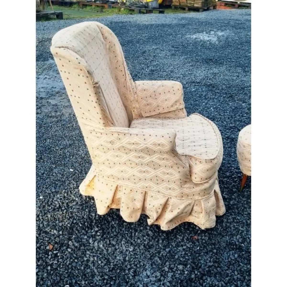 Armchair and Stool KAS1010 - Image 3
