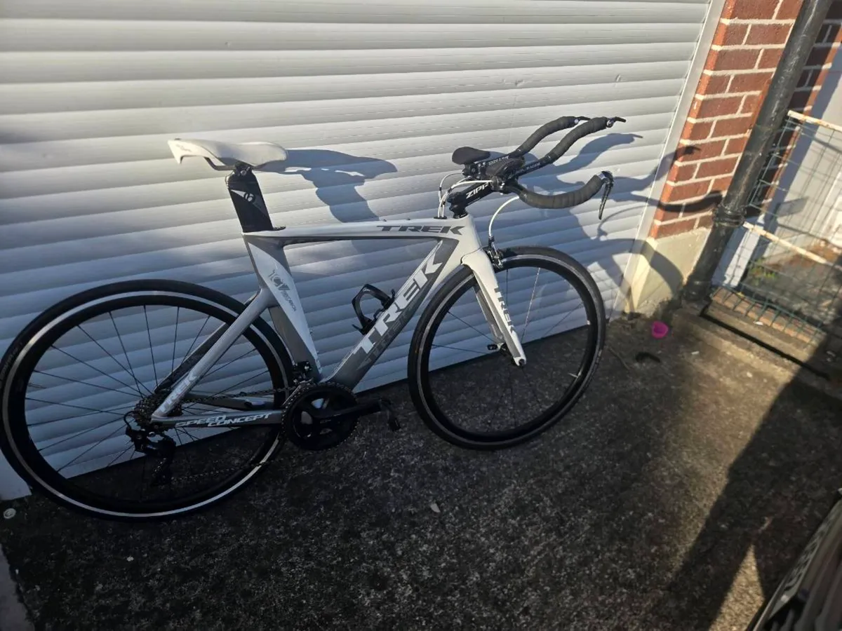 Trek Speed Concept Carbon Triathlon Bike – Medium - Image 2