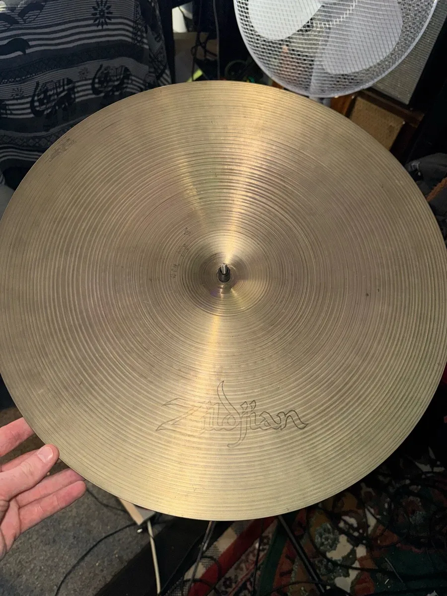 Zildjian Avedis 18" Crash - Image 2