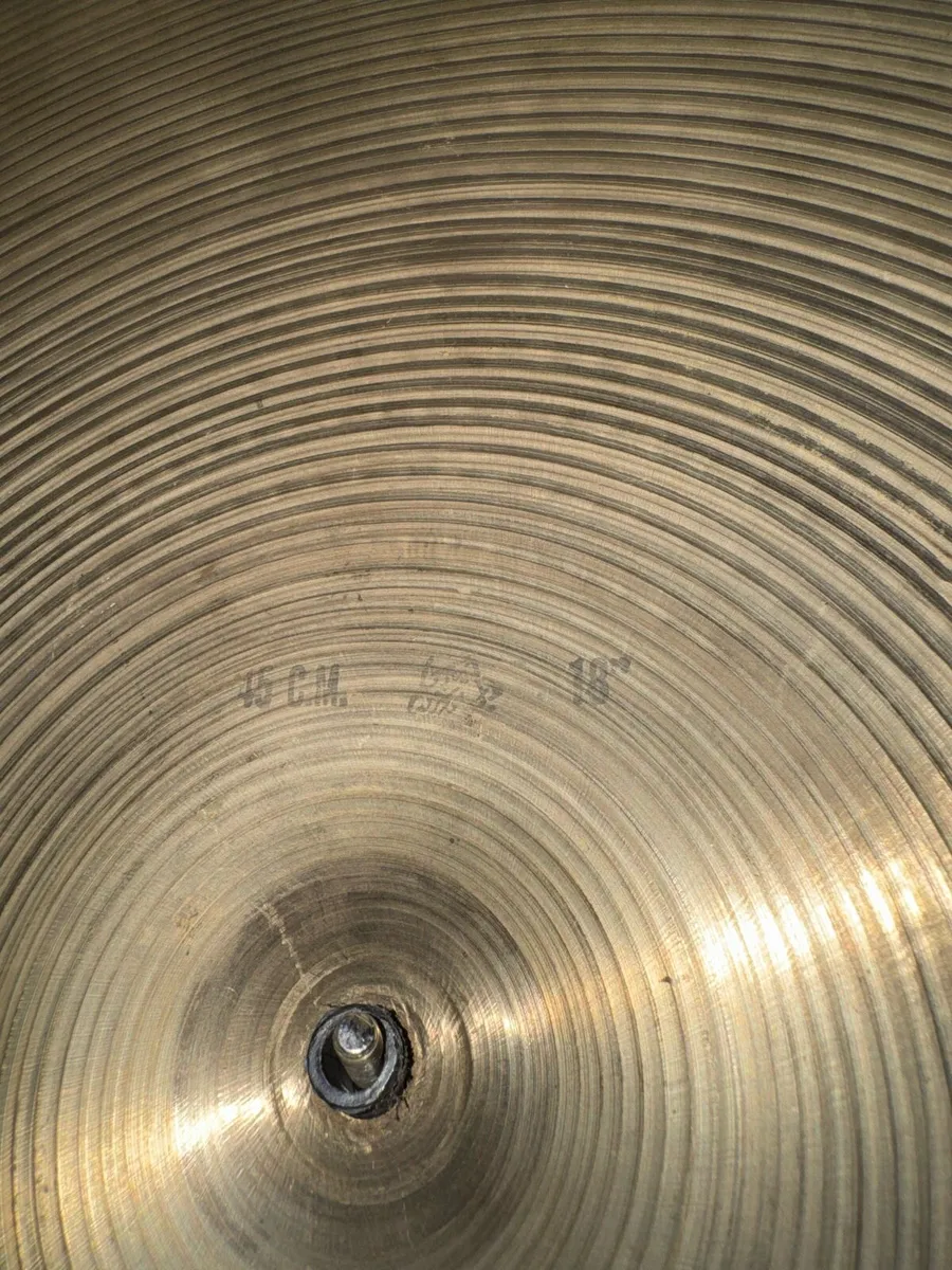 Zildjian Avedis 18" Crash - Image 4