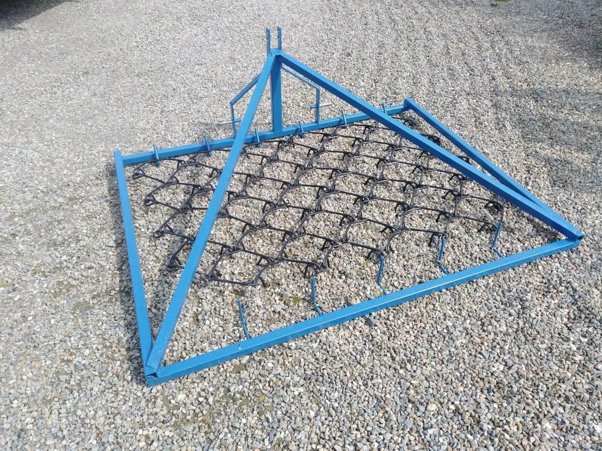 Sheane mounted chain harrows - Image 3