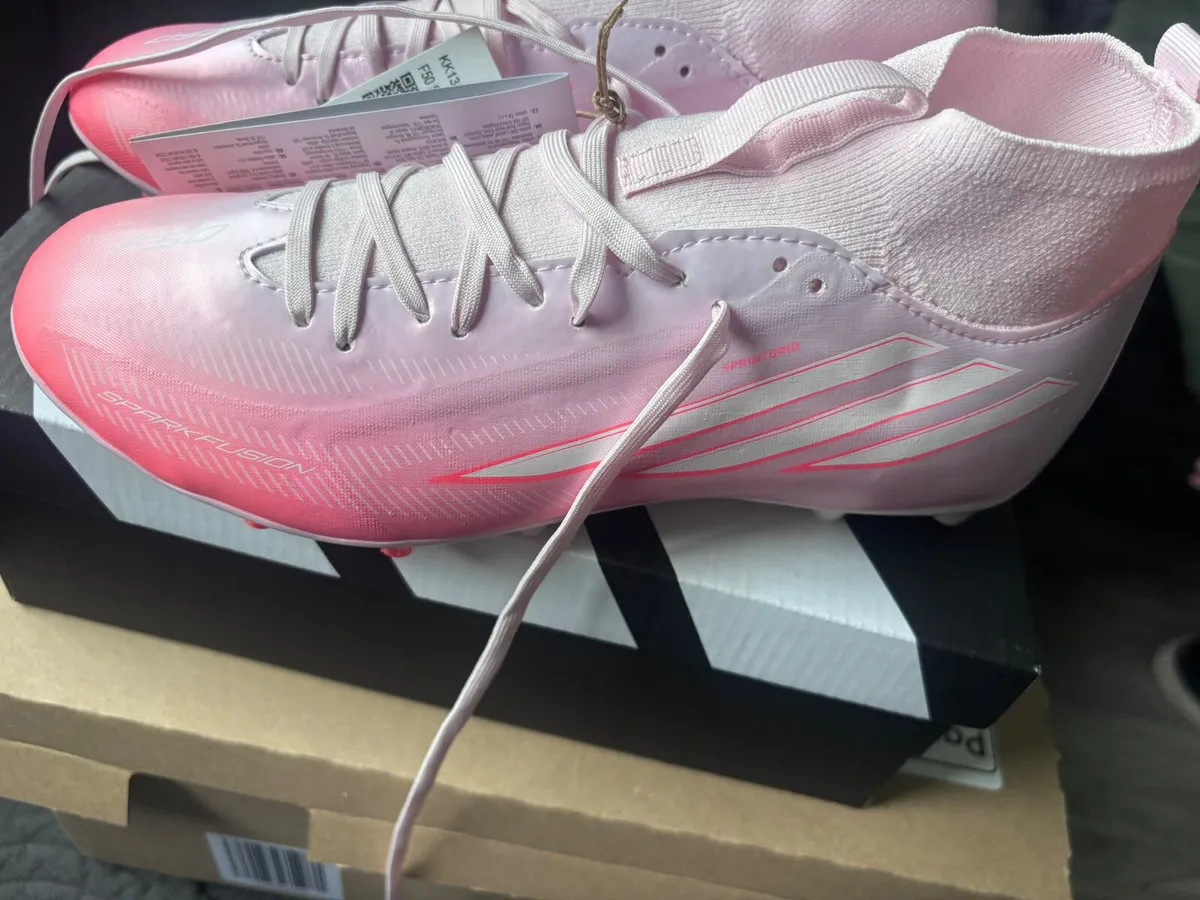 Football Boots - Image 3