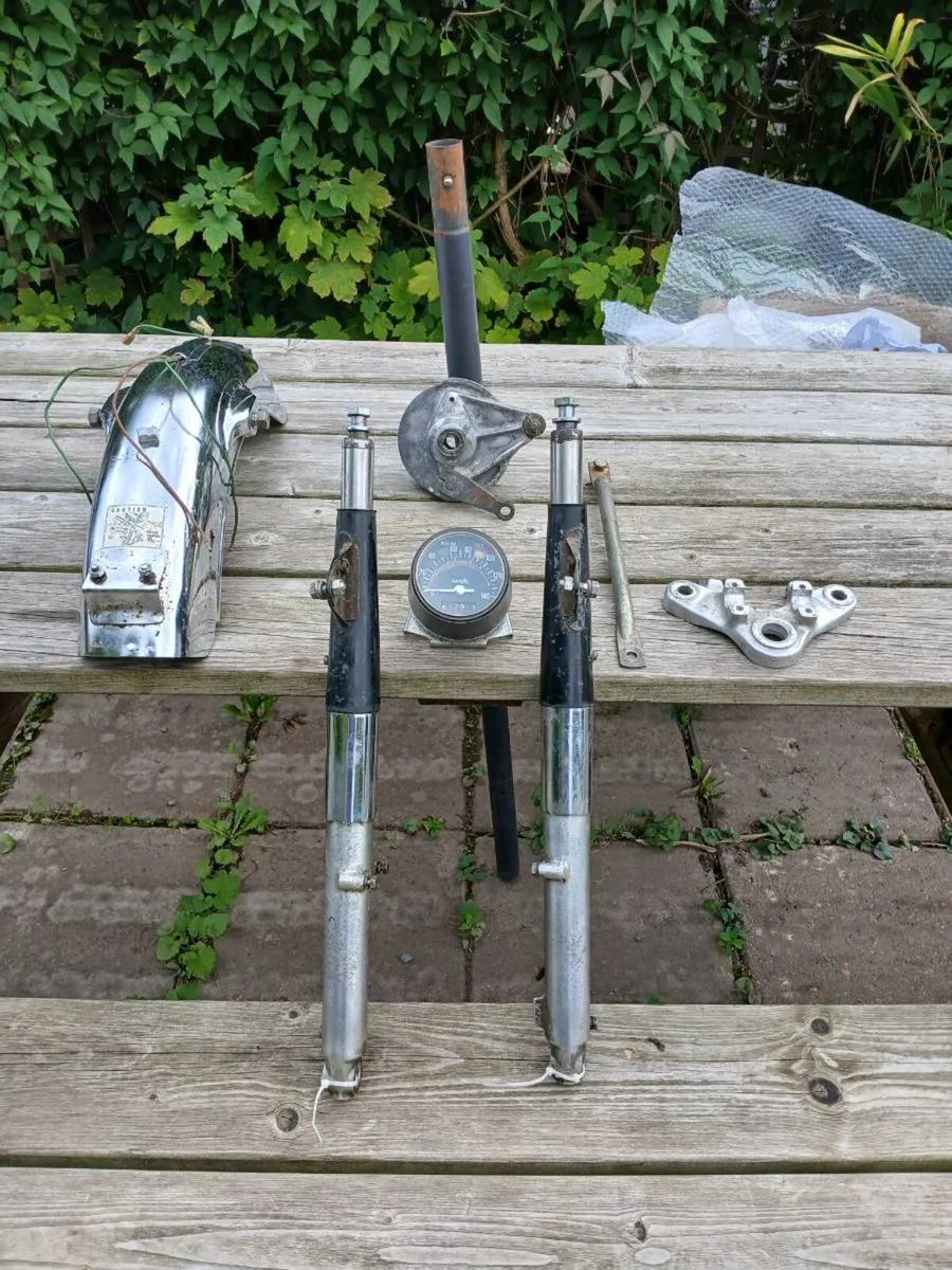 Honda CG 125 6 Volt Parts Job Lot - Image 2