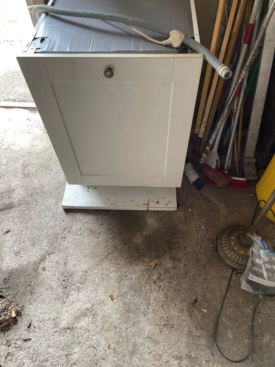 Dishwasher - Image 1