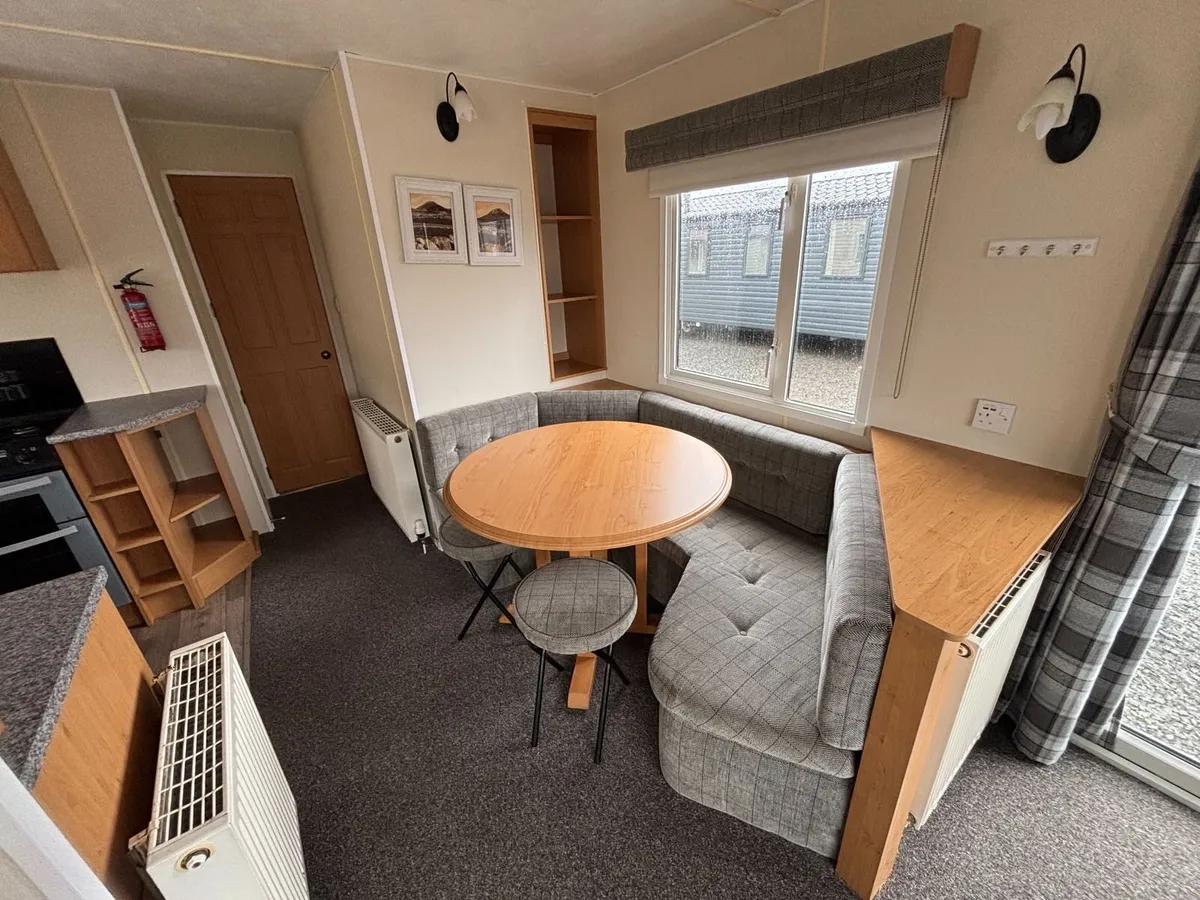 36 X 12 Las Palmas, 3Bed D/G & C/H, Free Delivery - Image 4