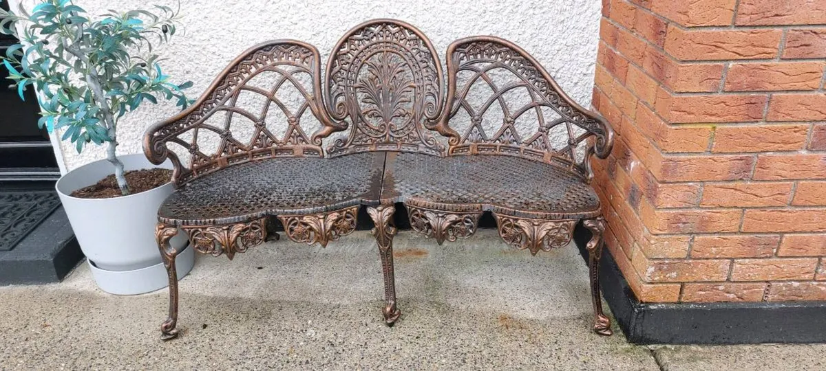 Cast iron bench - Image 1