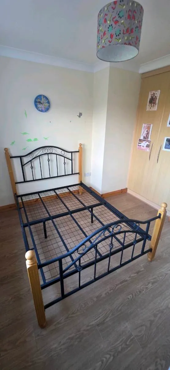 Bed frame - Image 2