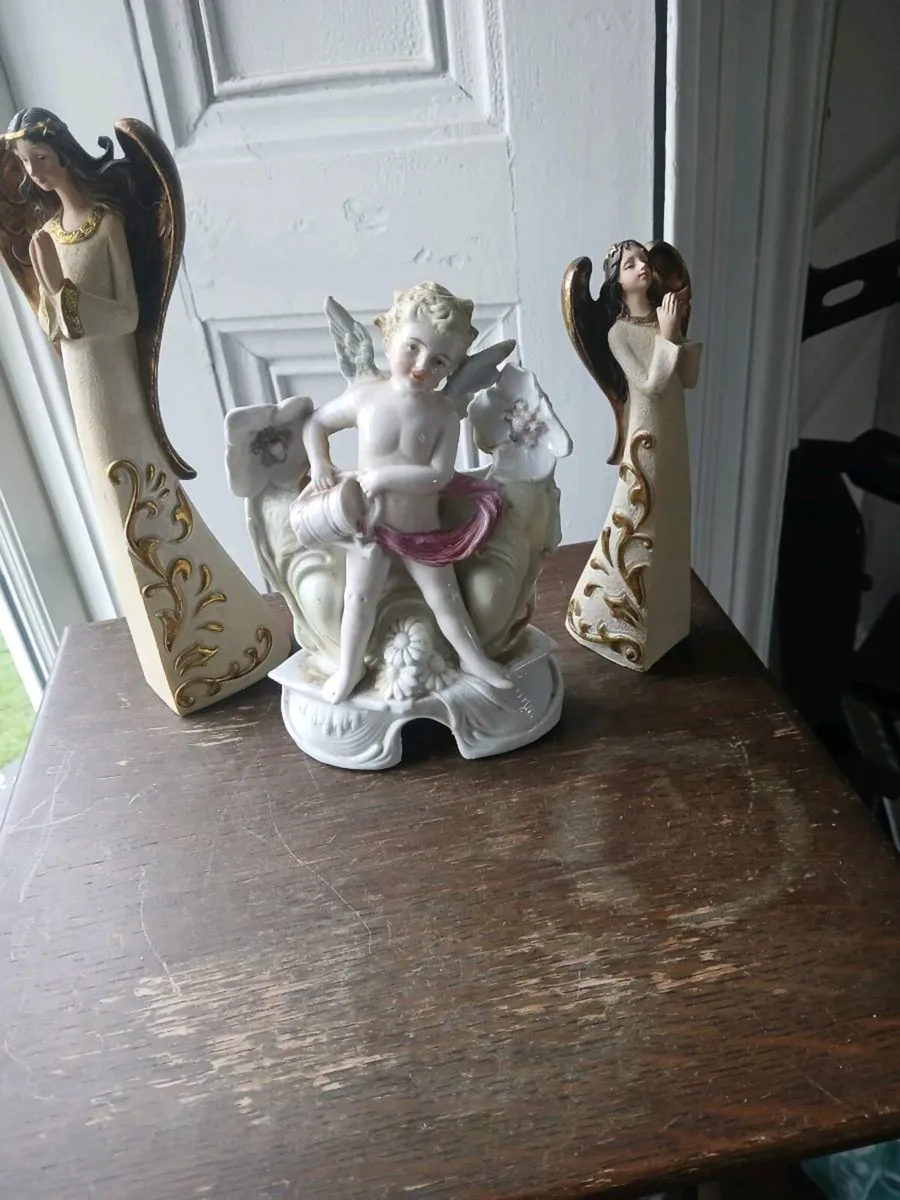 Angel figurines - Image 1