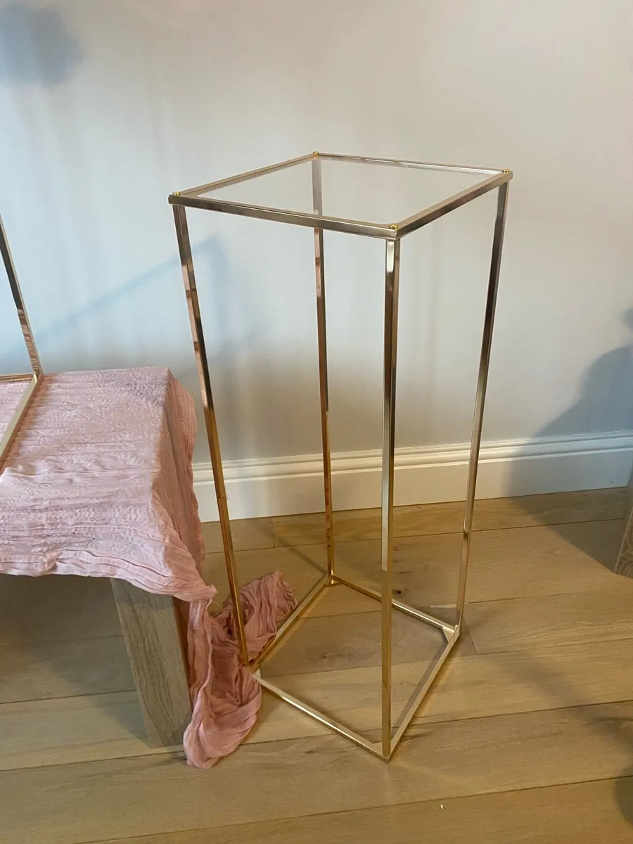 Wedding Decor - Flowers & Stands - Image 3