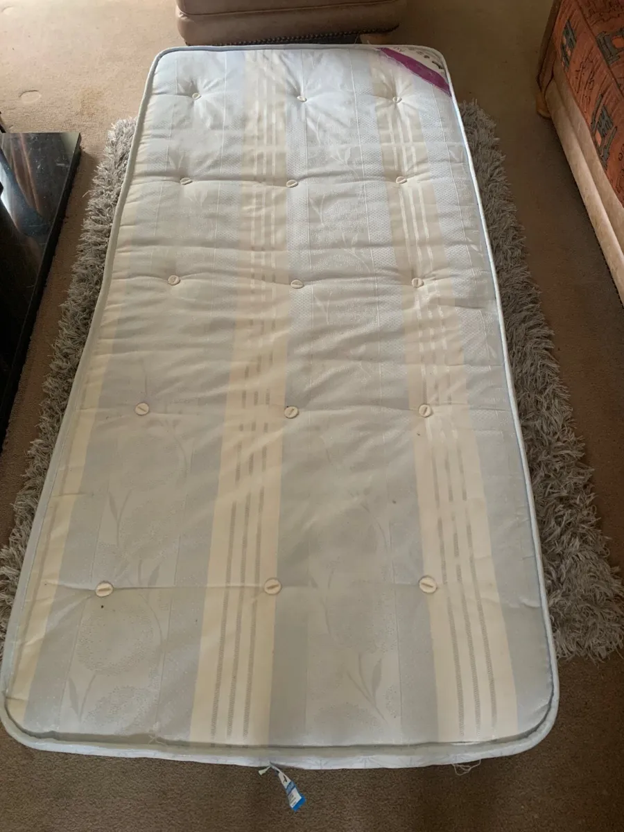 Single mattress - Image 1