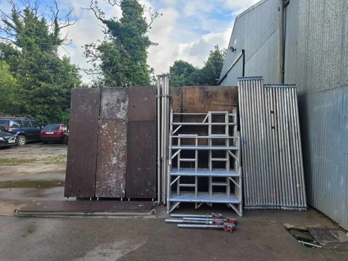 Aluminium scaffold tower,  FREE DELIVERY - Image 3