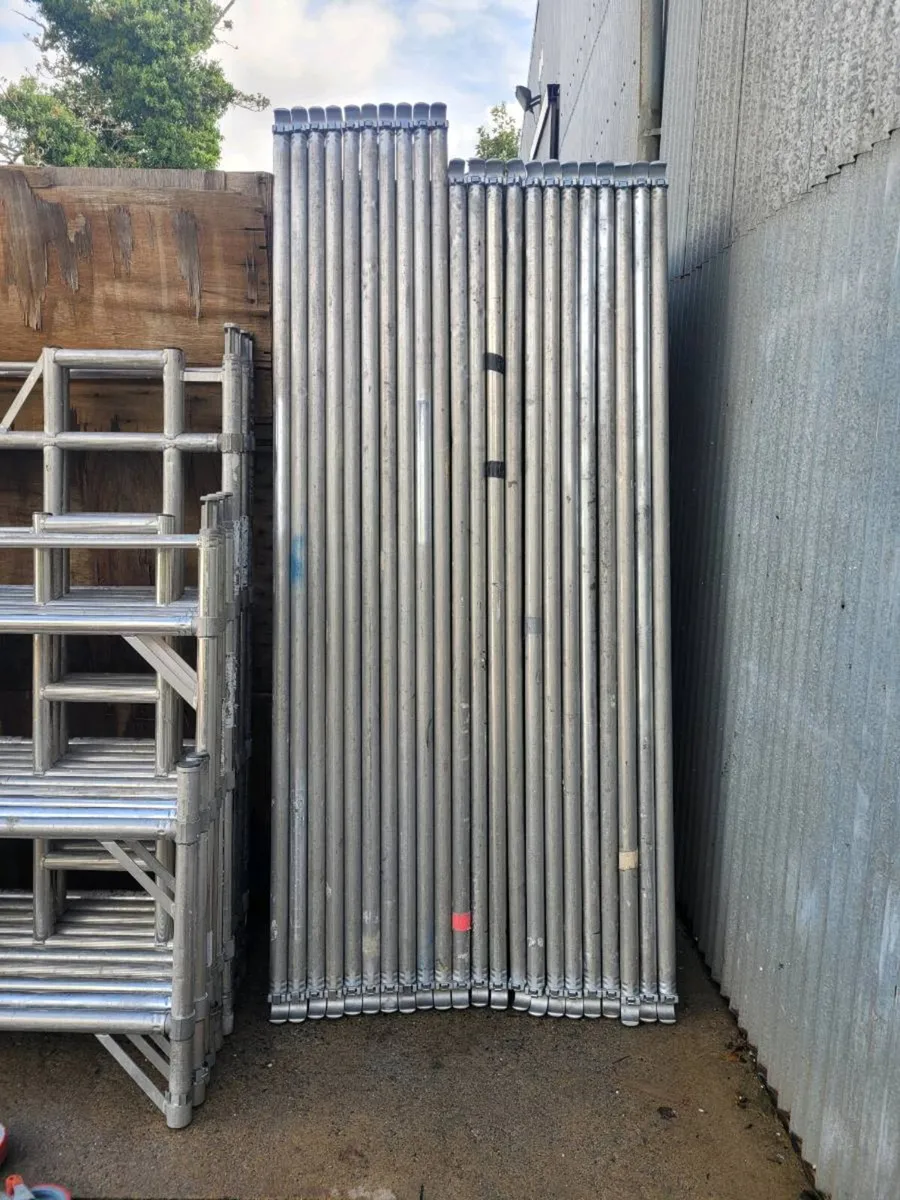Aluminium scaffold tower,  FREE DELIVERY - Image 4