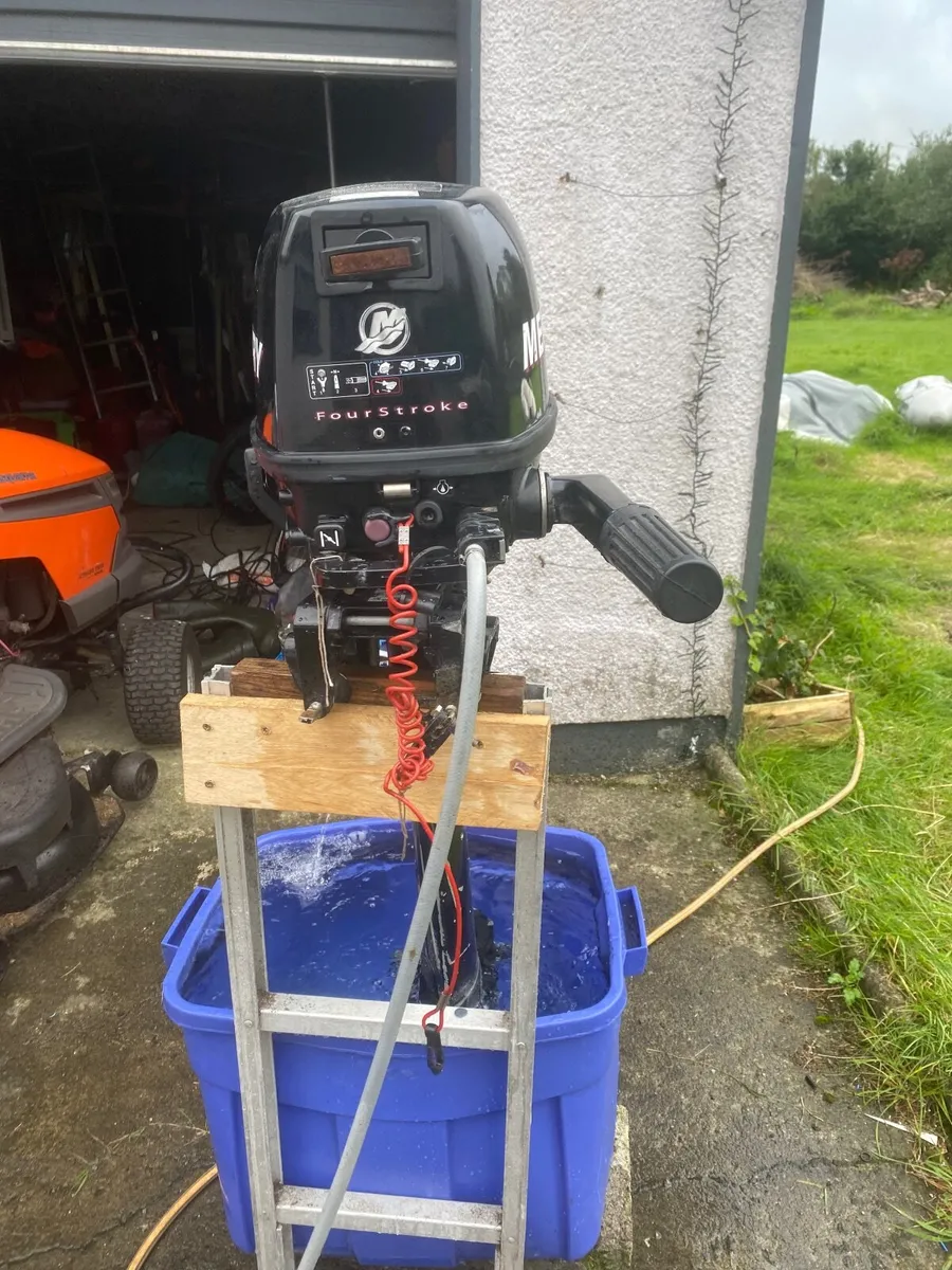 6 hp  outboard engine - Image 2