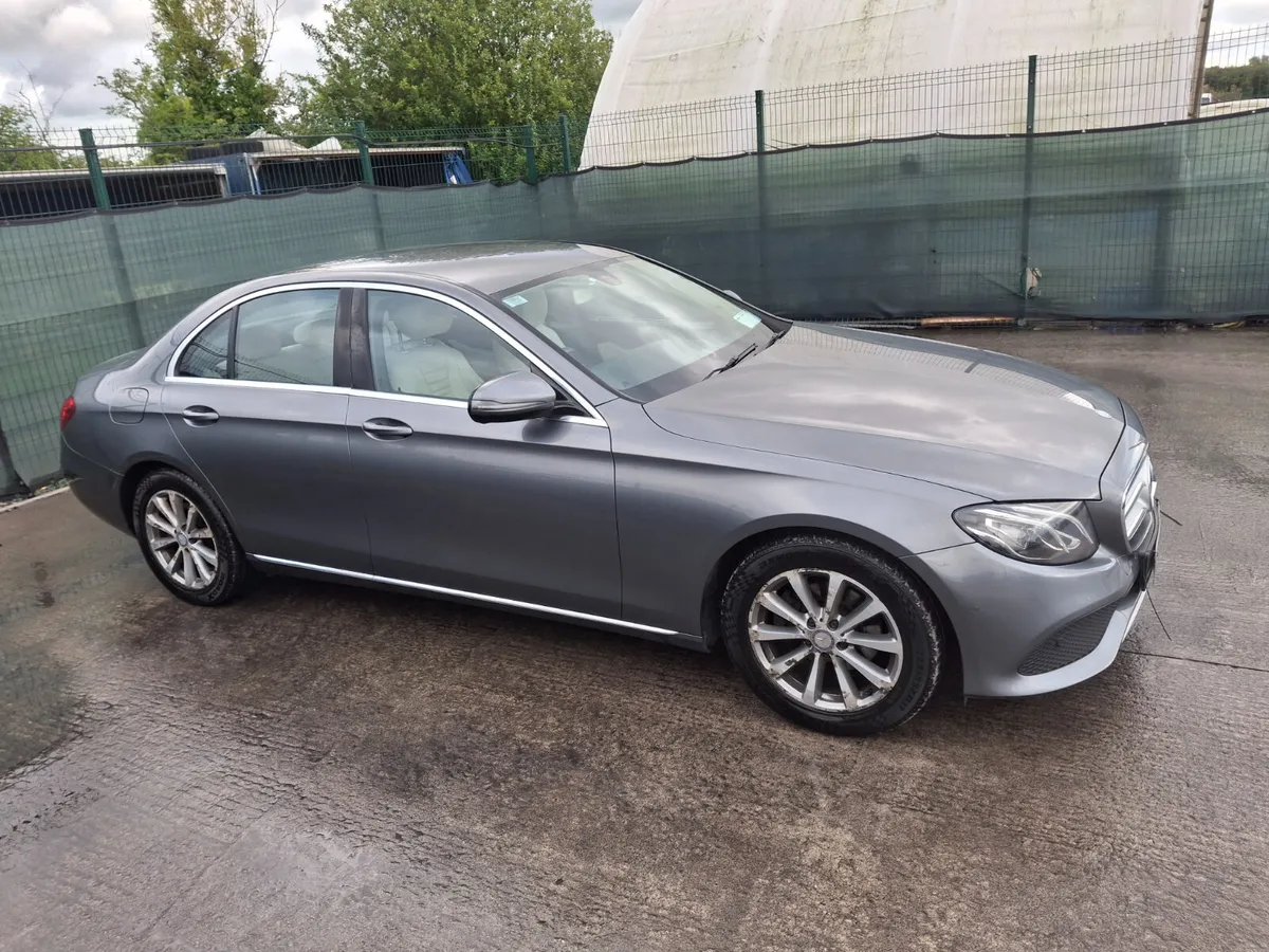 162 Mercedes E-Class  220D  Advantgrade - Image 1