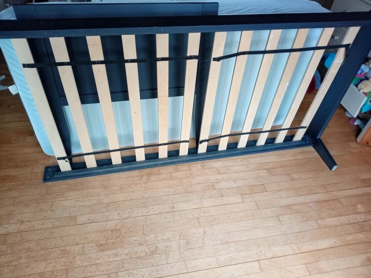 FIVER! Single Bed & Mattress