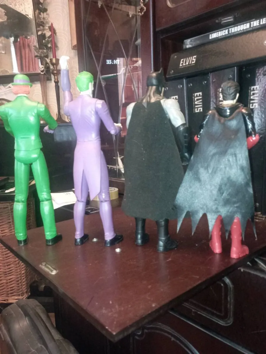 BATMAM & ROBIN VS THE RIDDLE & THE JOCKER FIGURS - Image 4