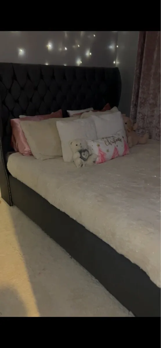 5ft wingback bed - Image 3