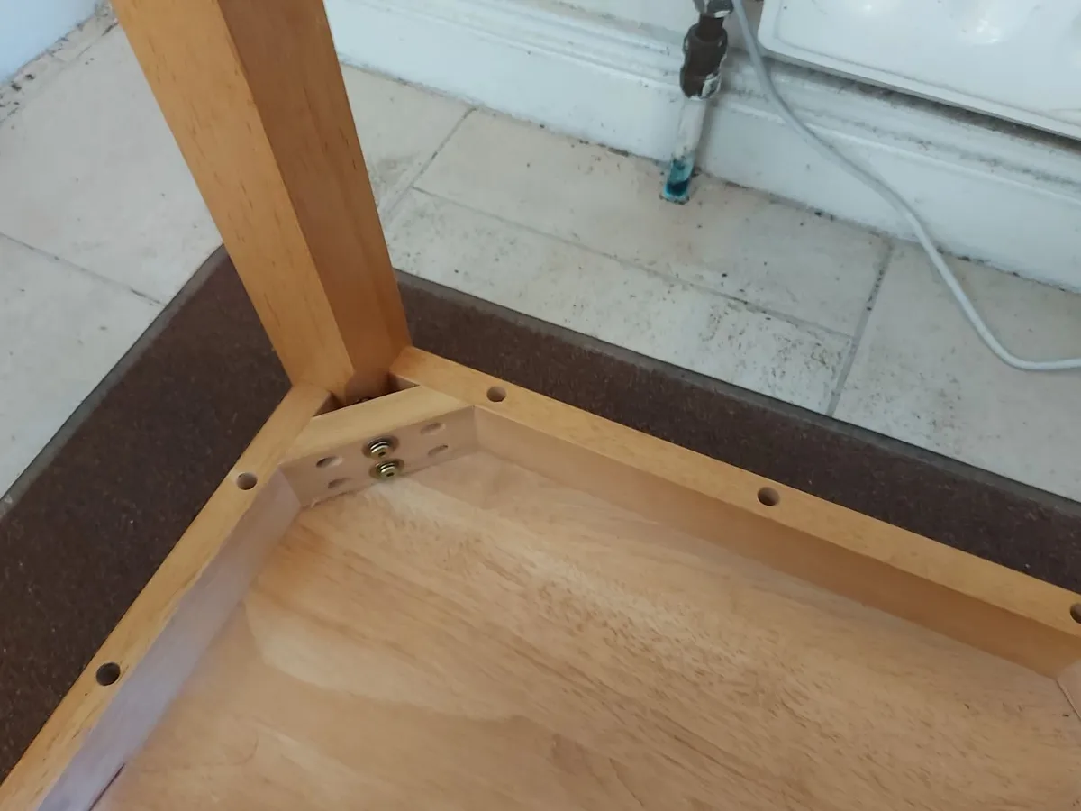 2 Sturdy Side Tables, very strong and in excellent - Image 4
