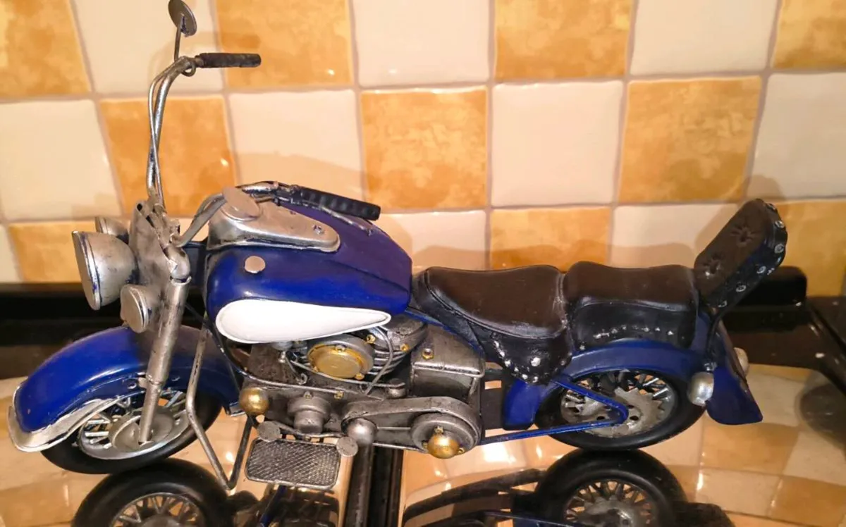 Model Motorcycle - Image 4