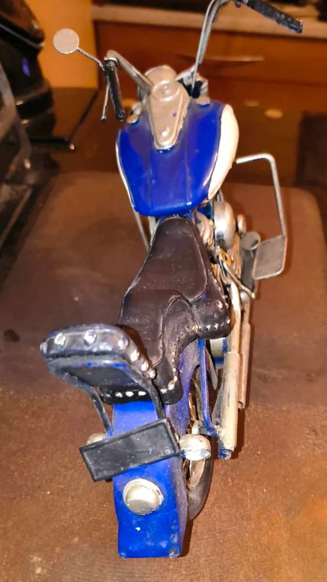 Model Motorcycle - Image 3