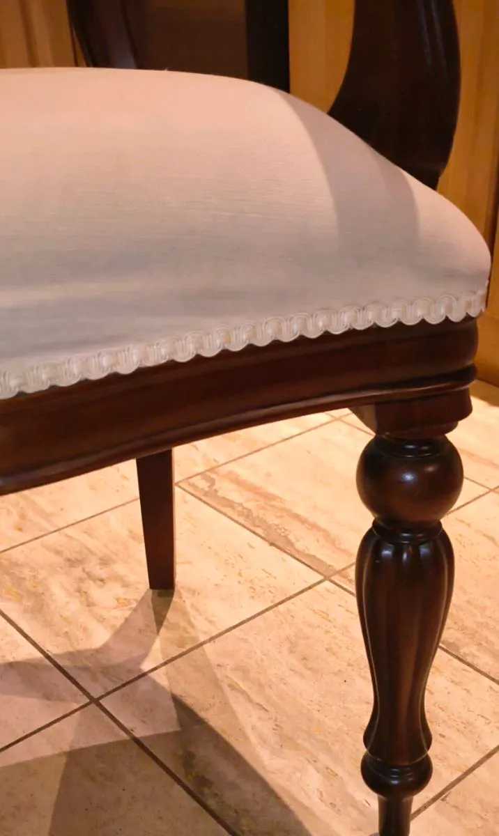 Armchair - Image 2