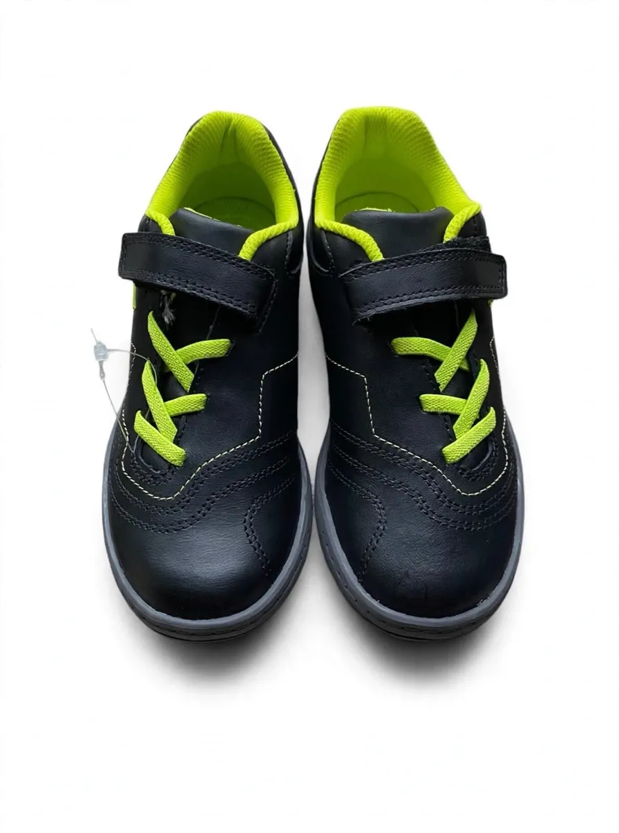 Sport shoes - Image 1