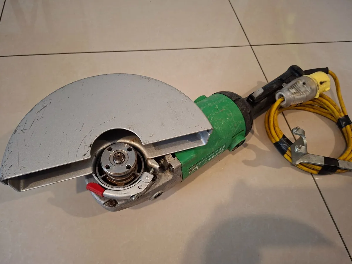 Hitachi G 23SF 230mm Angle Grinder 110v - Image 2