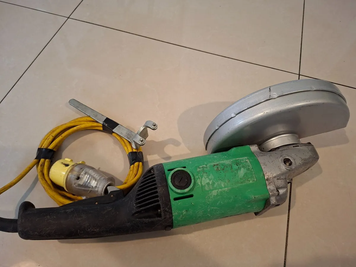 Hitachi G 23SF 230mm Angle Grinder 110v - Image 4