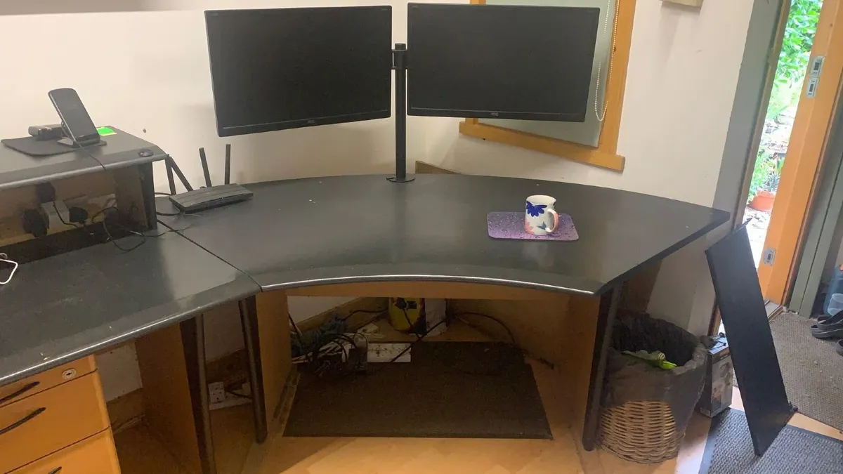computer desk and monitors - Image 1