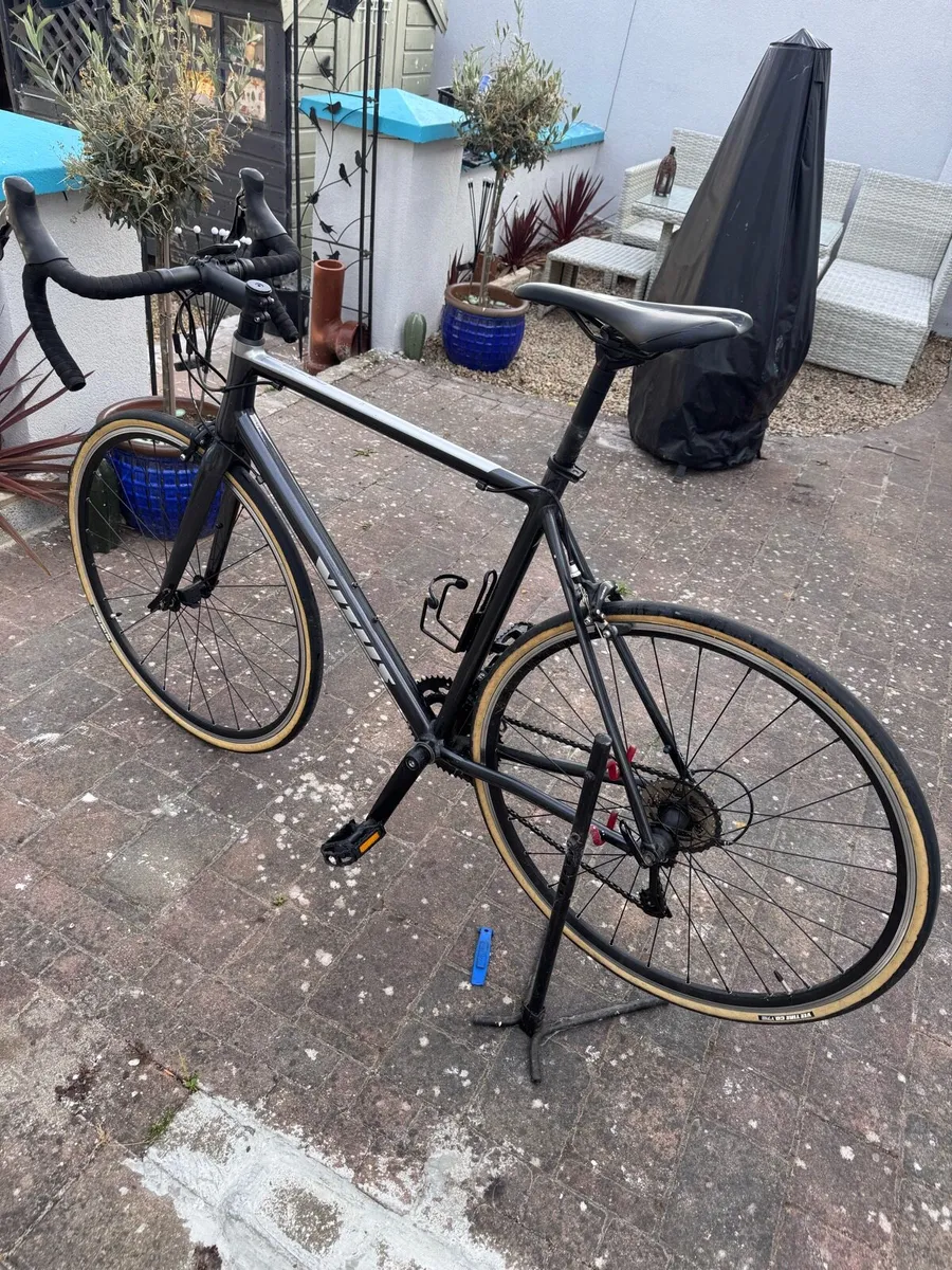 Vitus Razor Road Bike - Image 4