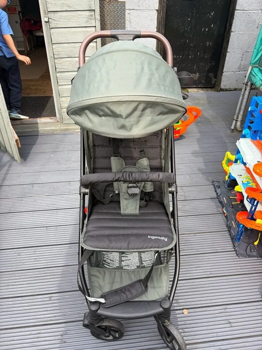 Lightweight Stroller - Image 2