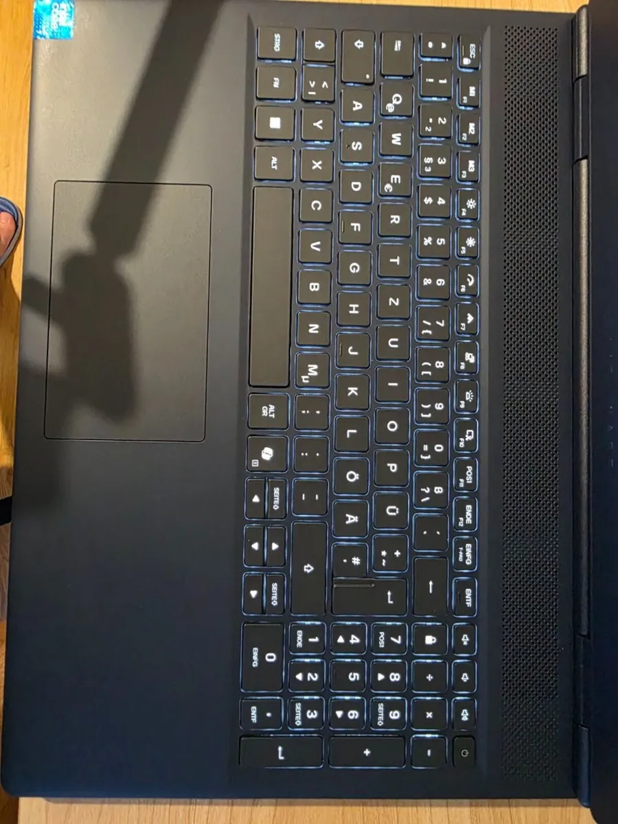 Alienware 16 Aurora | Core 7 240H | RTX 5060 |32GB - Image 3