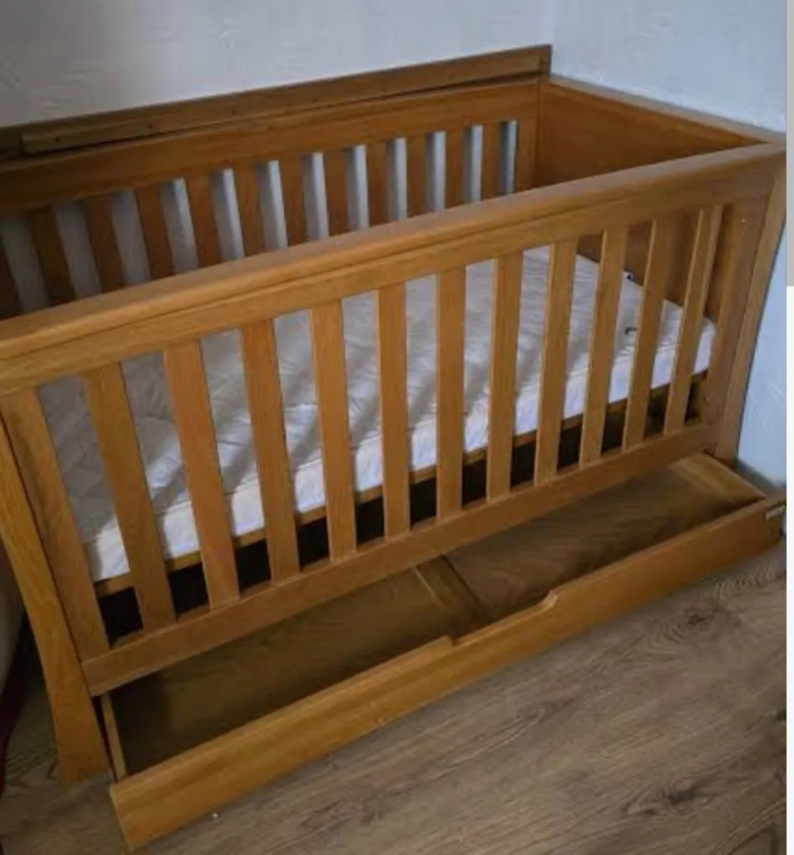 Cot bed