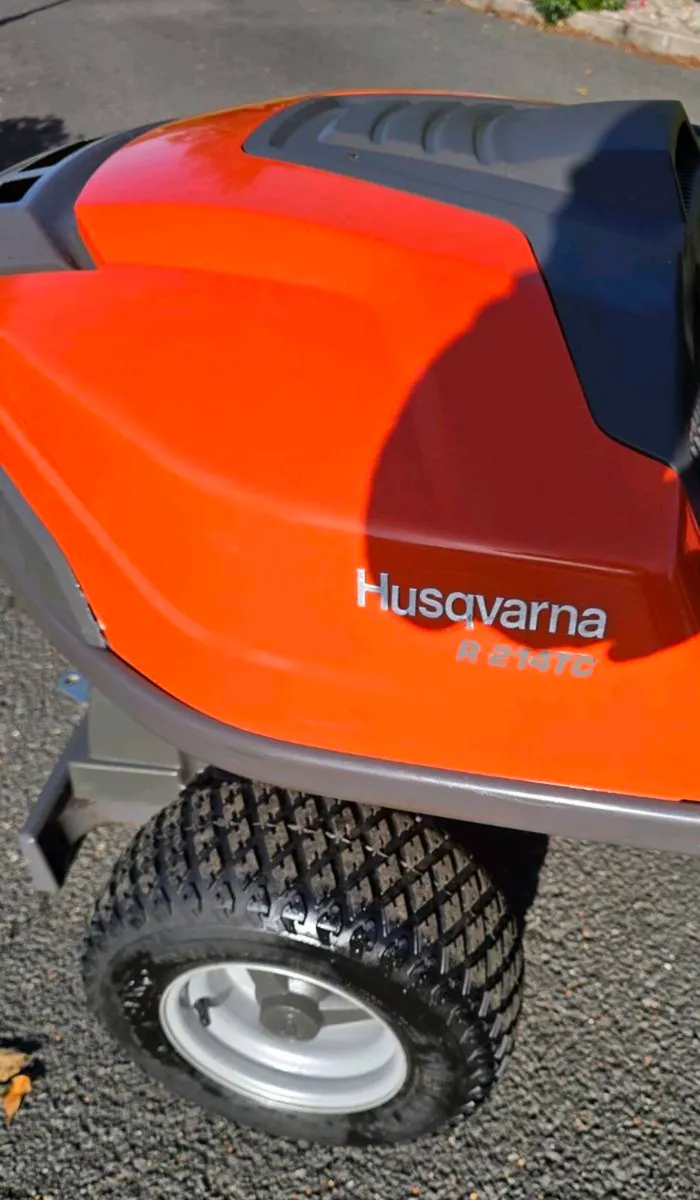 Husqvarna R214TC 2022 - Image 3