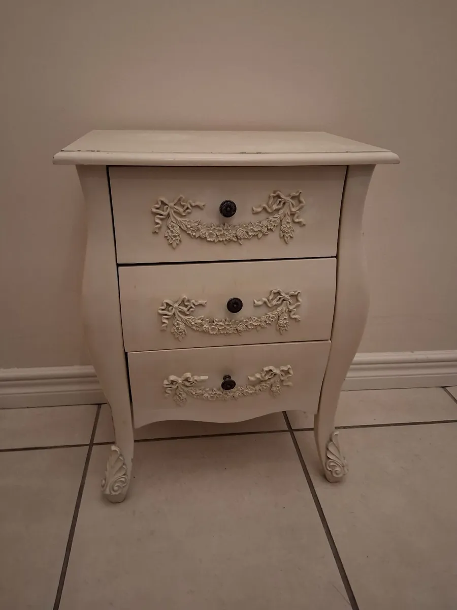 Furniture - Image 4