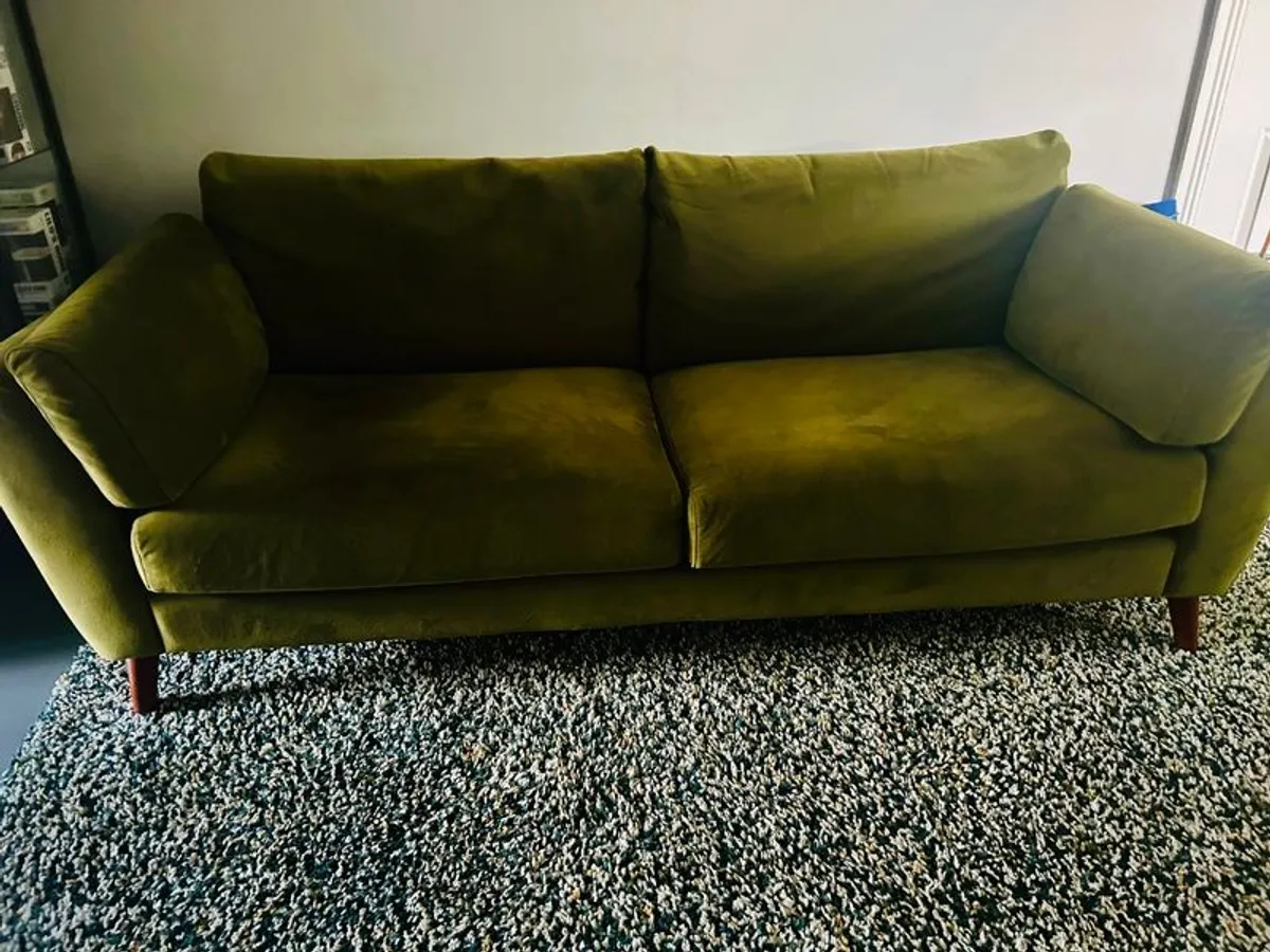 Ez Living Sofa - Image 4
