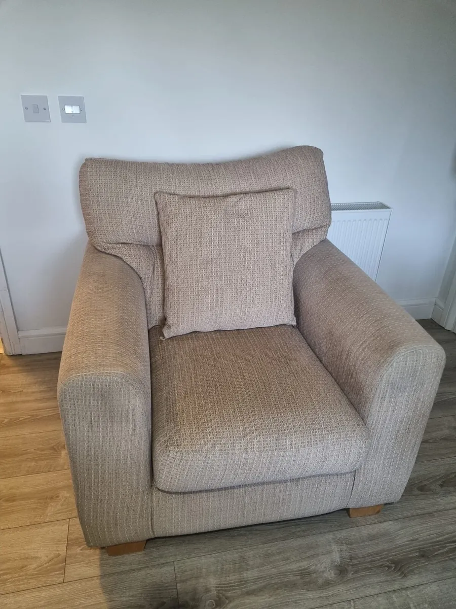 Armchair - Image 1