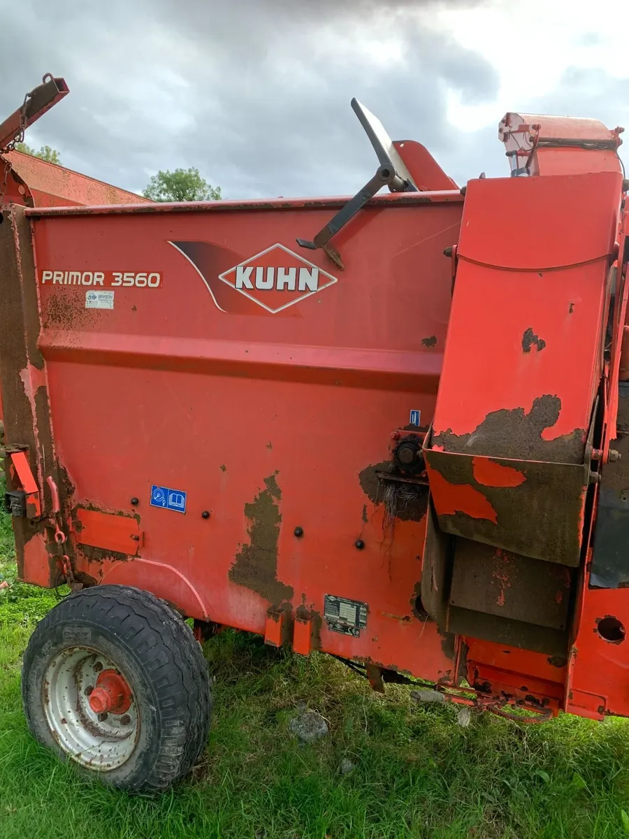 Straw/Silage Chopper Kuhn Primor 3560  For Sale - Image 1