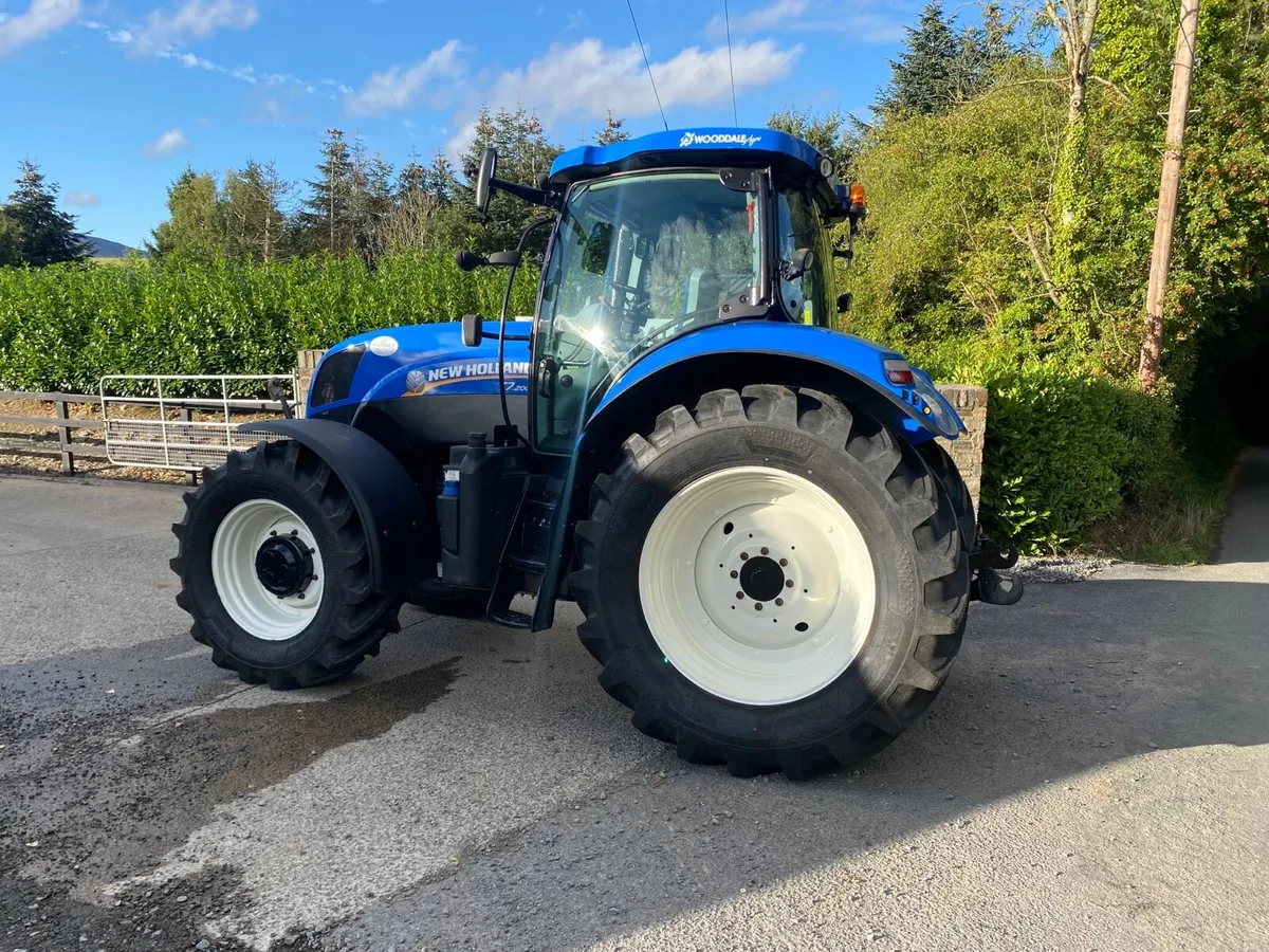 New Holland T7200 - Image 3