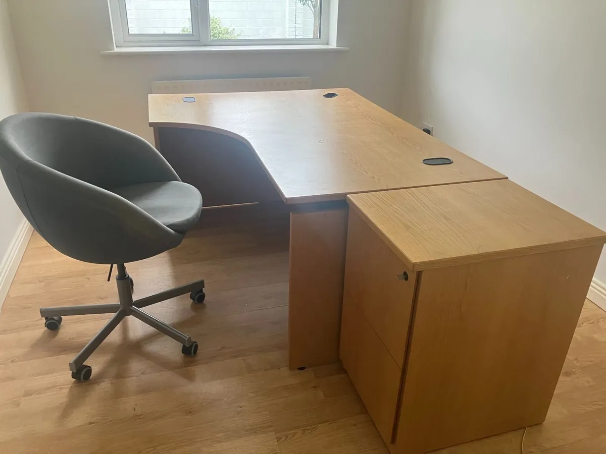 Office desk & 2-drawer cabinet & office chair - Image 2