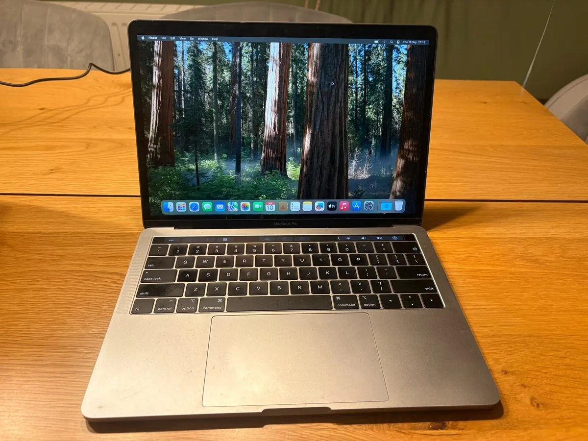 MacBook Pro 13inch i7 16GB+500GB SSD (2019) - Image 1