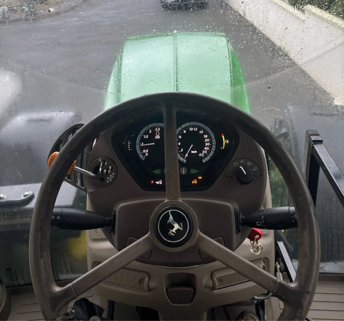 John Deere 6110R - Image 4