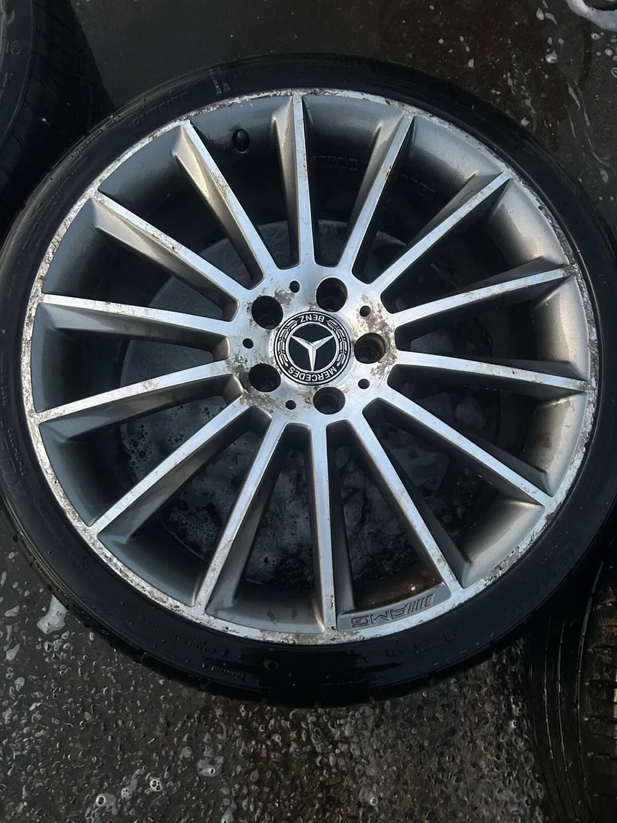 20 inch Mercedes alloy wheels - Image 4