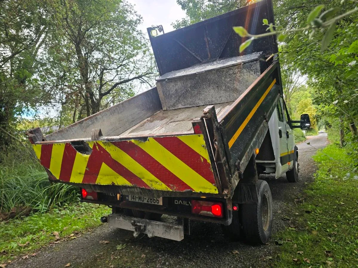 2014 iveco Daily crew cab tipper - Image 4