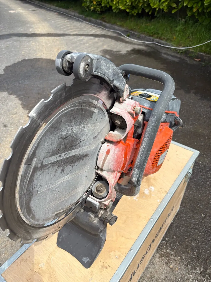 Saw - Image 1