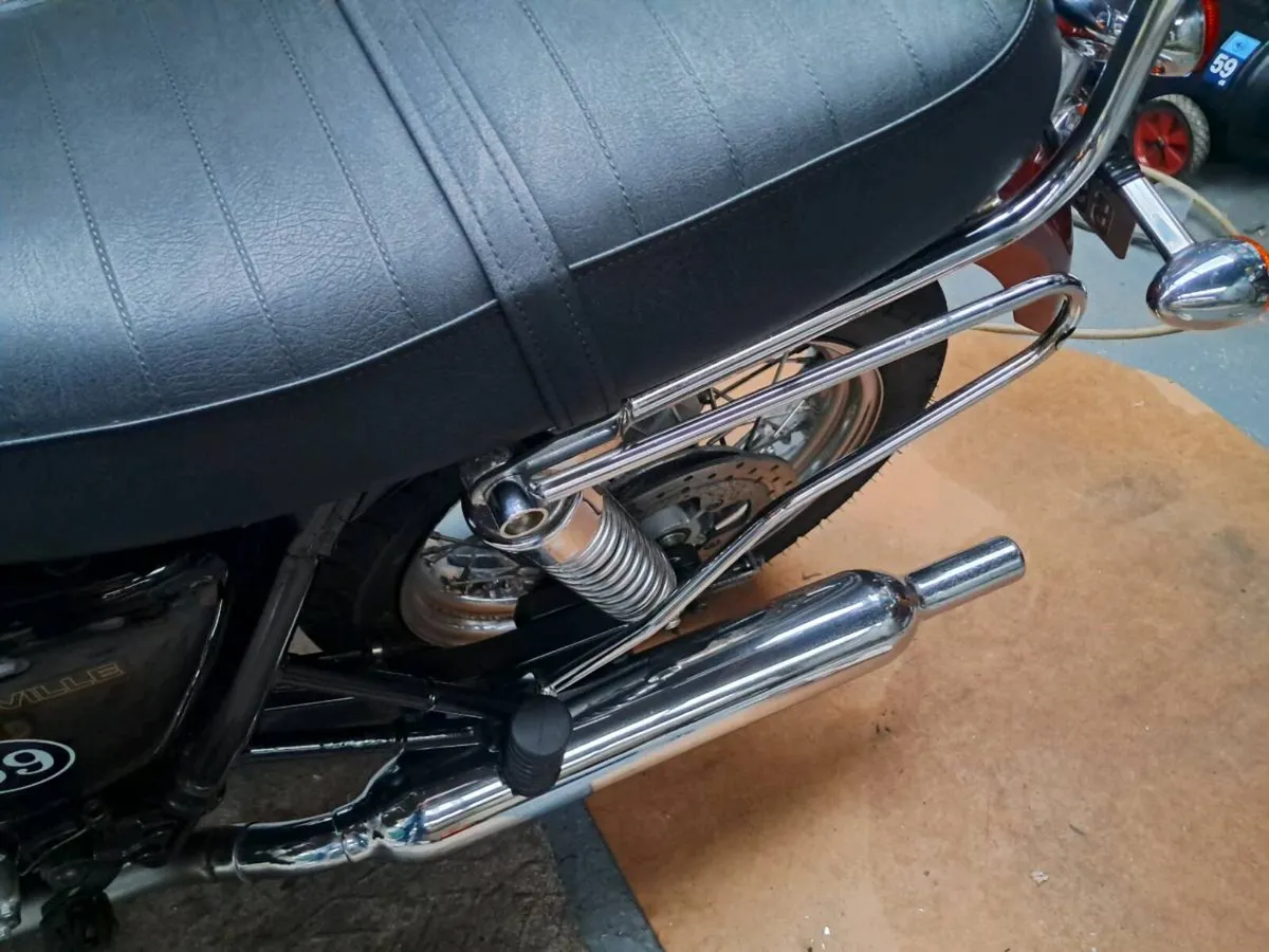 Triumph bonniville - Image 4