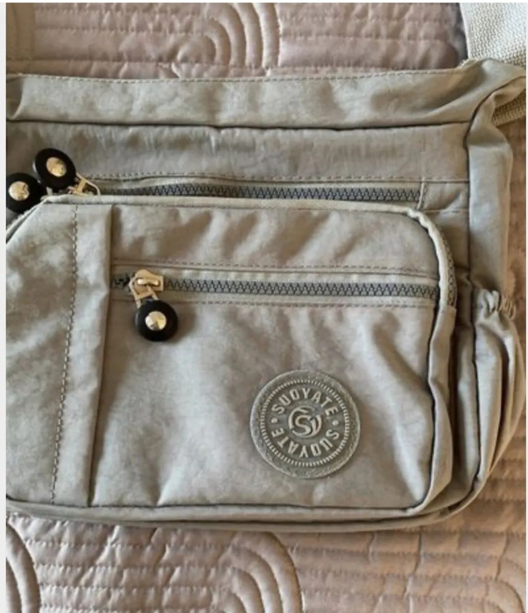 BNWT Grey Satchel Bag - Image 3