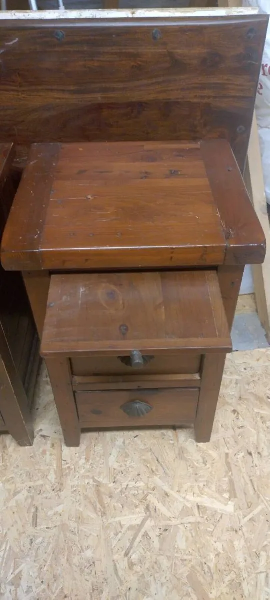 2 lockers - Image 4